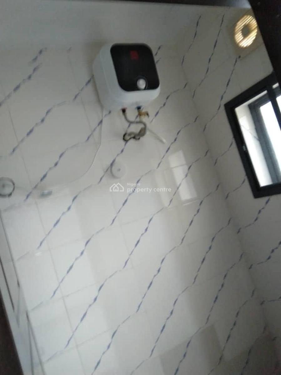 Spacious and Neatly Used 2bedroom Apartment, Beachwood Estate, Lakowe, Ibeju Lekki, Lagos, Flat / Apartment for Sale
