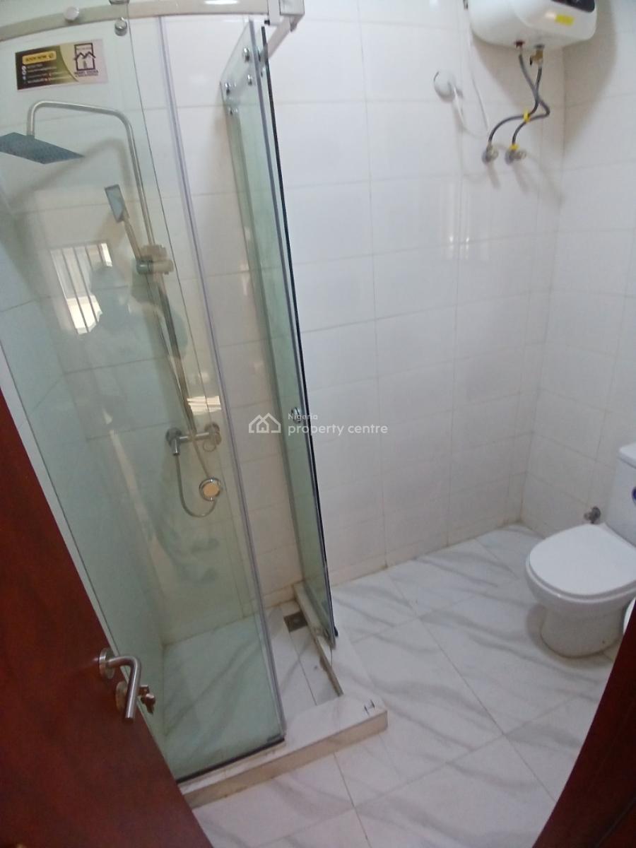 Well Renovated 3 Bedroom Block of Flat, Asokoro Abuja Diplomatic Zone, Asokoro District, Abuja, House for Rent