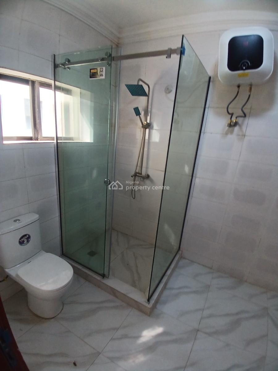Well Renovated 3 Bedroom Block of Flat, Asokoro Abuja Diplomatic Zone, Asokoro District, Abuja, House for Rent