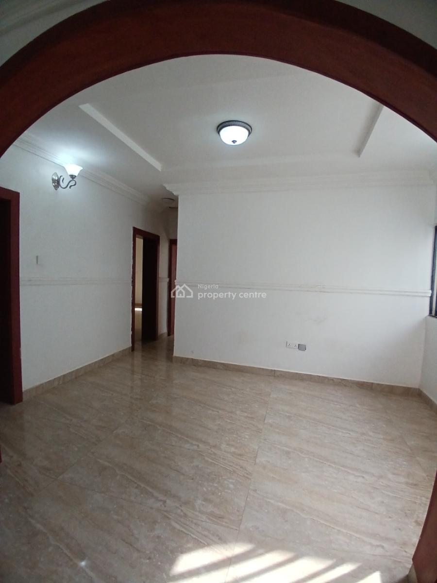 Well Renovated 3 Bedroom Block of Flat, Asokoro Abuja Diplomatic Zone, Asokoro District, Abuja, House for Rent