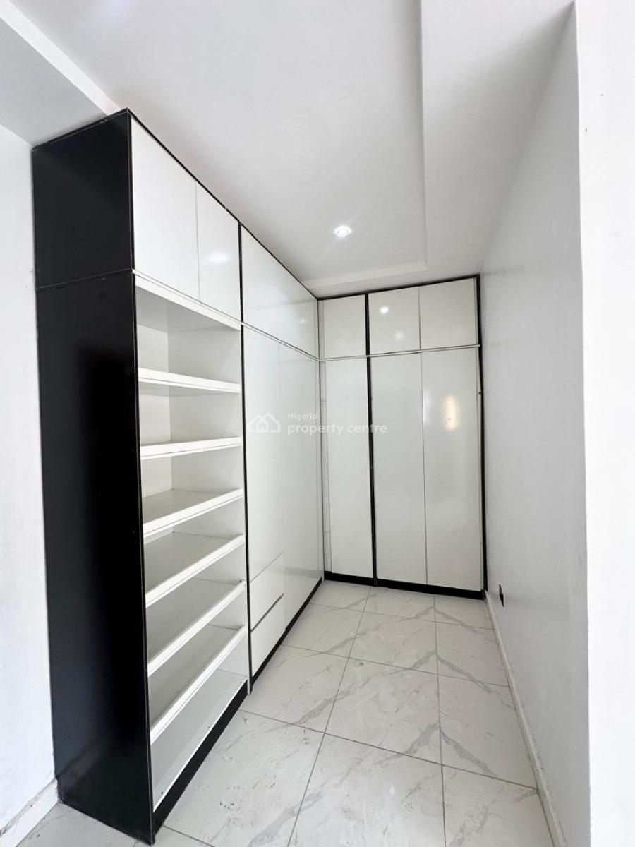 Brand New Masters Bedroom in a Shared Apartment, Ologolo  Lekki, Lekki, Lagos, Self Contain (single Rooms) for Rent