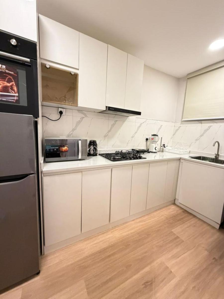 Luxury 1 Bedroom Apartment with Housekeeping and Gymnasium, Swimming Pool, High Profile Security, Chaffeur and Massage on Request, Lekki Phase 1, Lekki, Lagos, Flat / Apartment Short Let