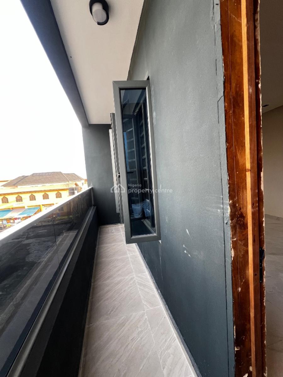 Newly Built 2/bedroom Apartments, Yaba, Yaba, Lagos, Flat / Apartment for Rent