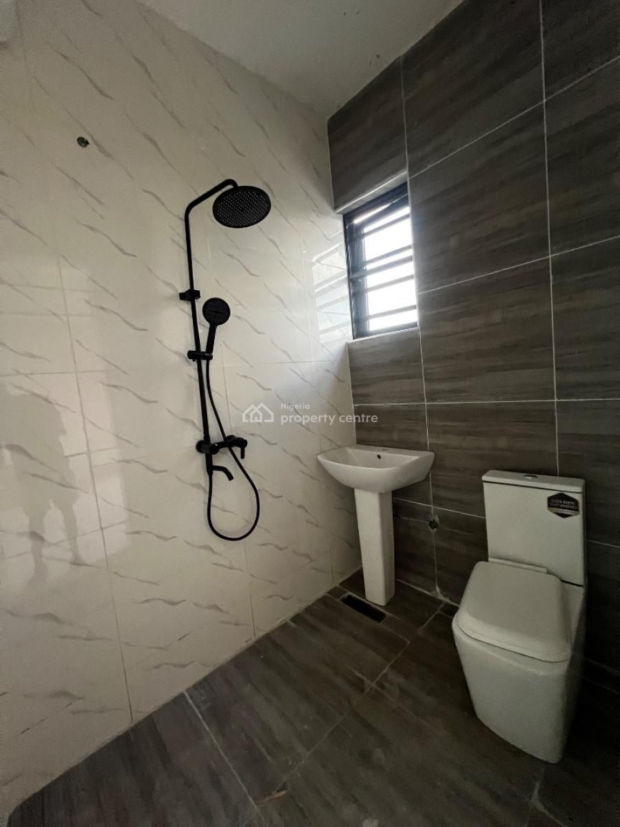 Newly Built 2/bedroom Apartments, Yaba, Yaba, Lagos, Flat / Apartment for Rent