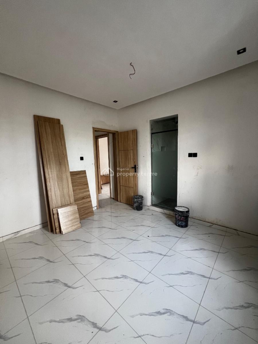 Newly Built 2/bedroom Apartments, Yaba, Yaba, Lagos, Flat / Apartment for Rent