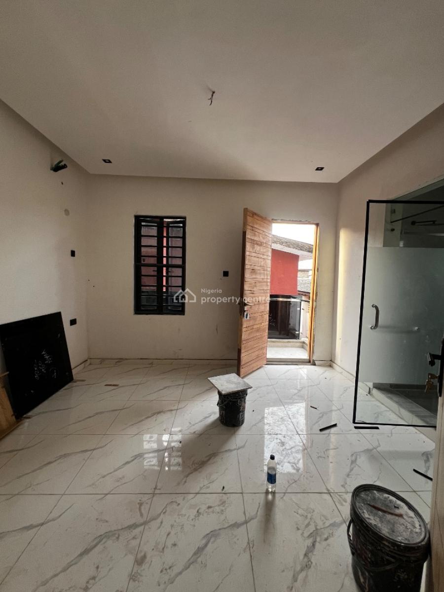Newly Built 2/bedroom Apartments, Yaba, Yaba, Lagos, Flat / Apartment for Rent