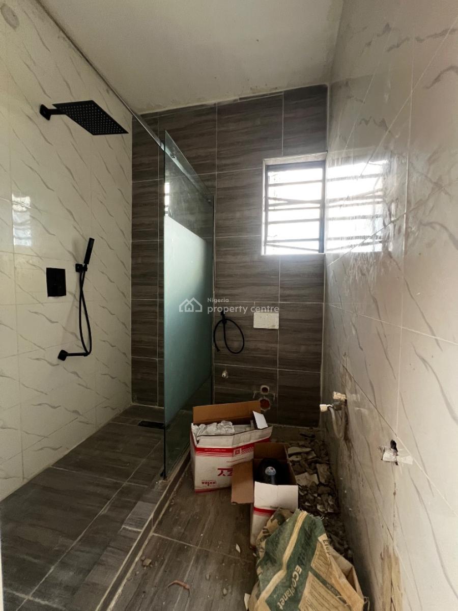 Newly Built 2/bedroom Apartments, Yaba, Yaba, Lagos, Flat / Apartment for Rent