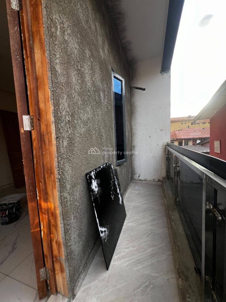 Newly Built 2/bedroom Apartments, Yaba, Yaba, Lagos, Flat / Apartment for Rent