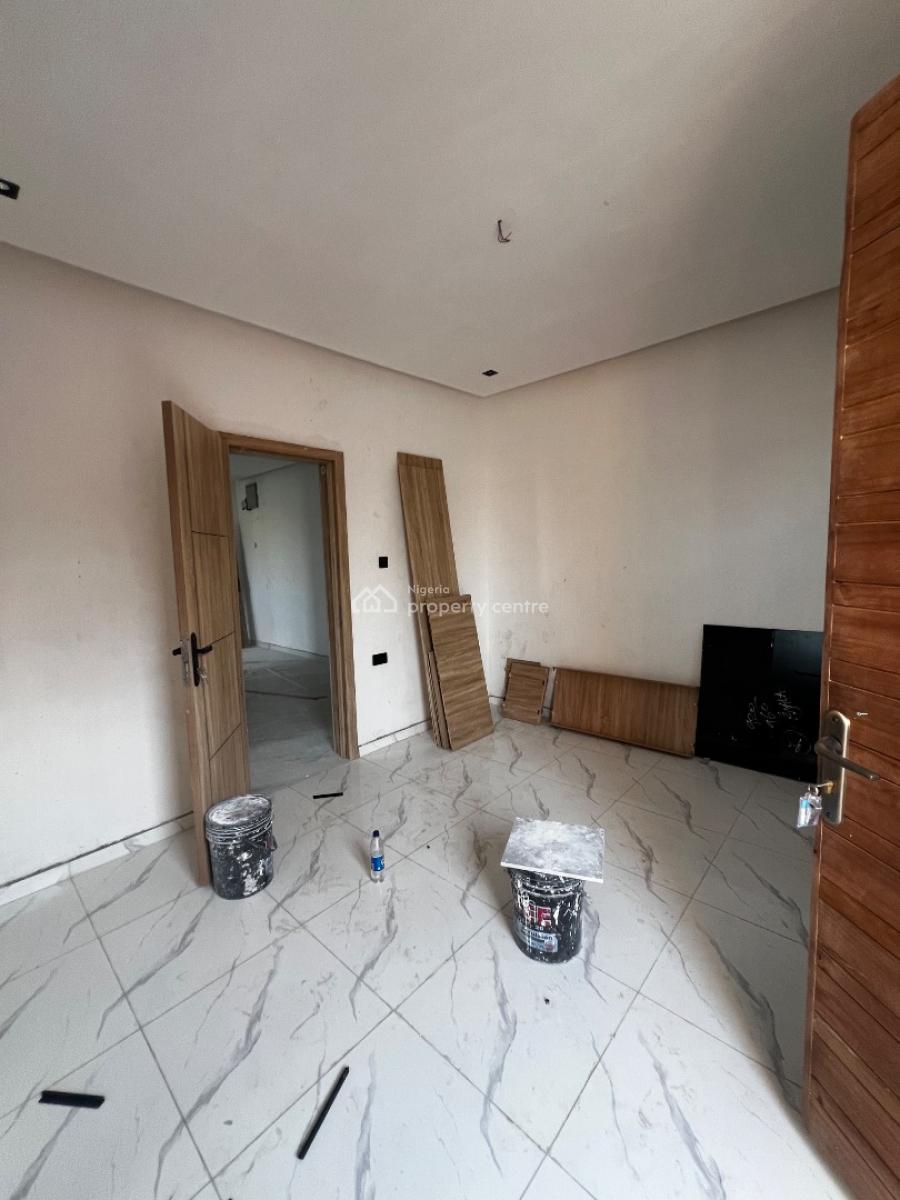 Newly Built 2/bedroom Apartments, Yaba, Yaba, Lagos, Flat / Apartment for Rent