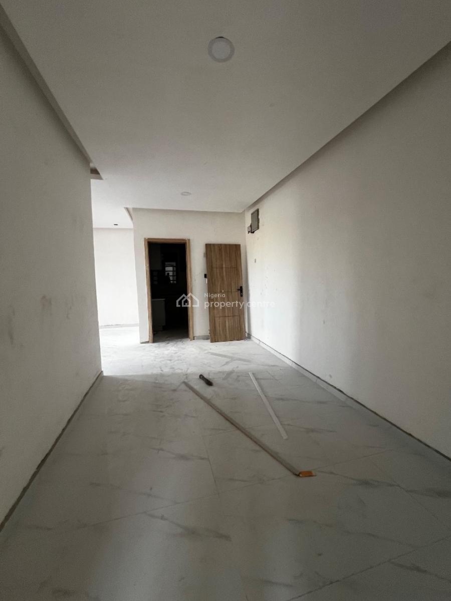 Newly Built 2/bedroom Apartments, Yaba, Yaba, Lagos, Flat / Apartment for Rent