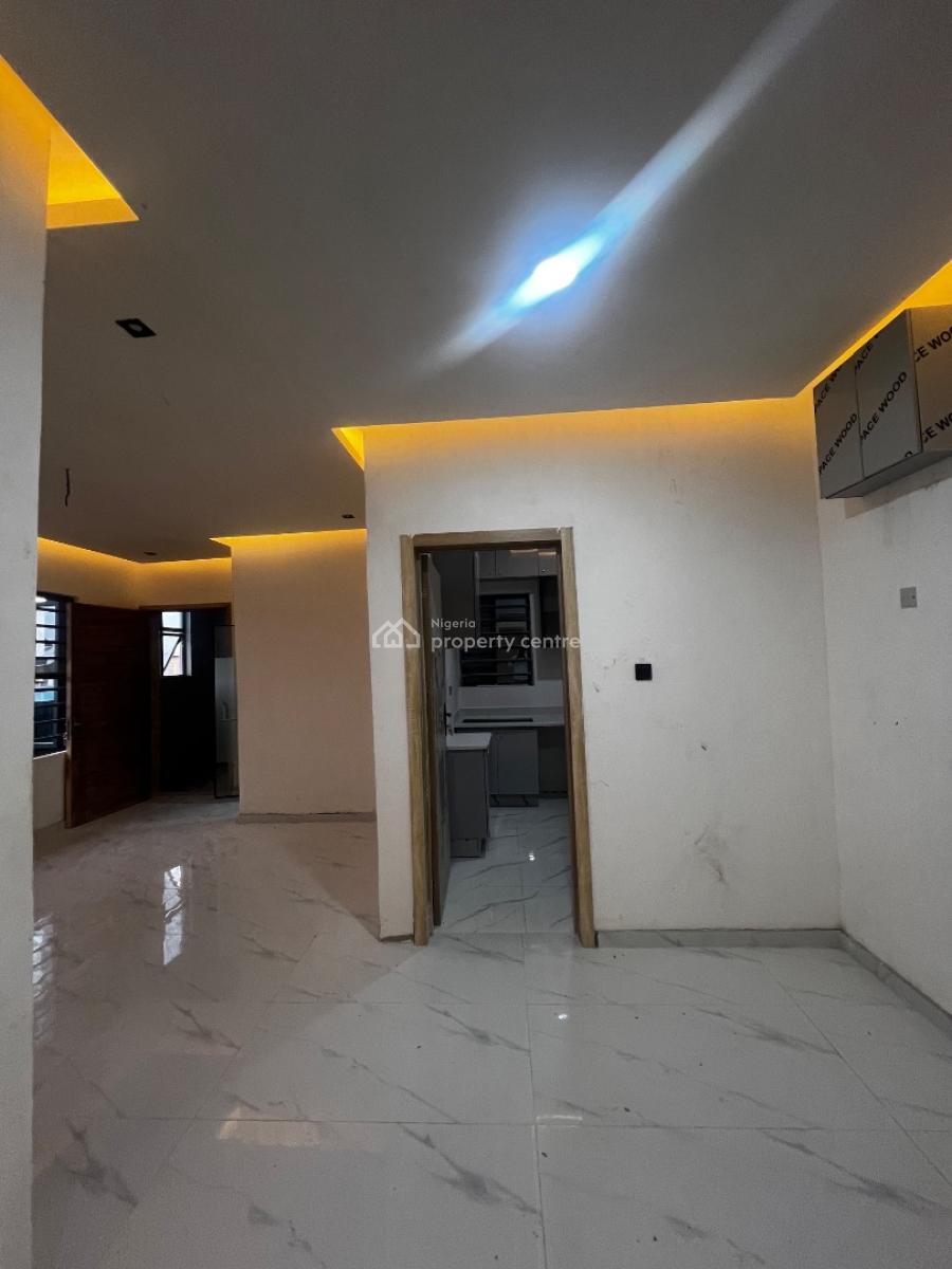 Newly Built 2 Bedroom Apartments, Yaba, Lagos, Flat / Apartment for Rent