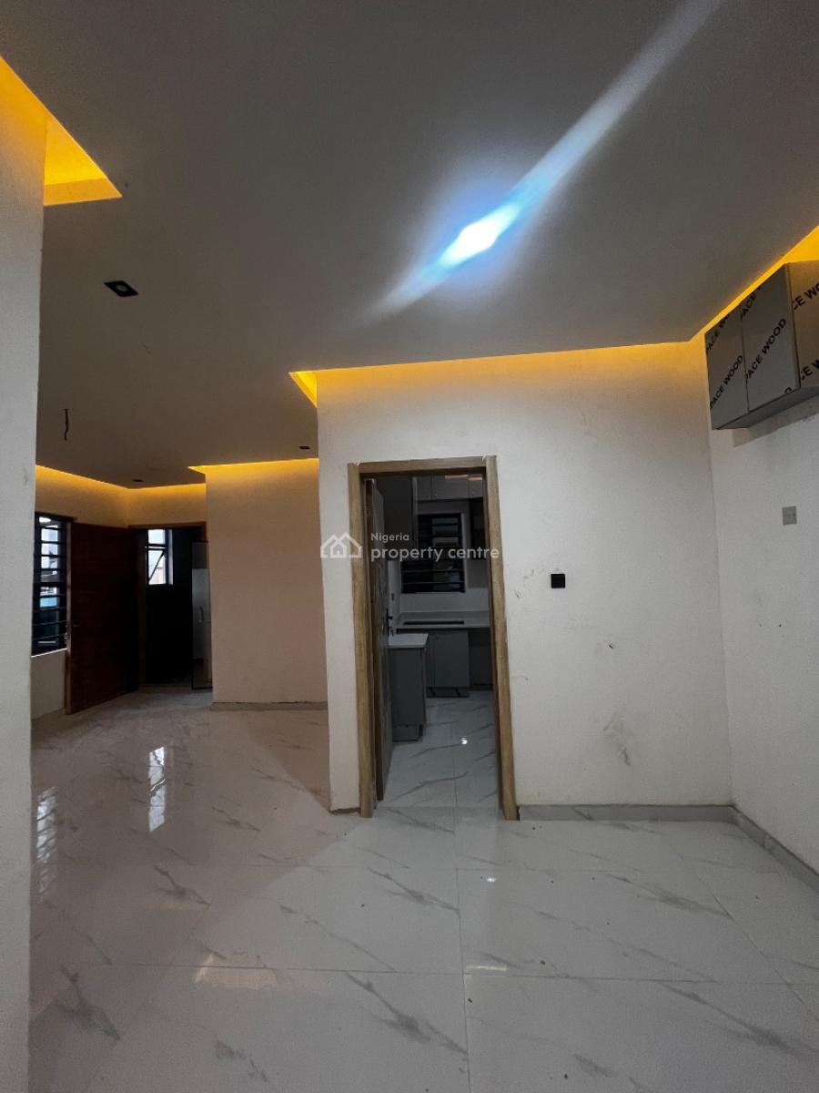 Newly Built 2 Bedroom Apartments, Yaba, Lagos, Flat / Apartment for Rent