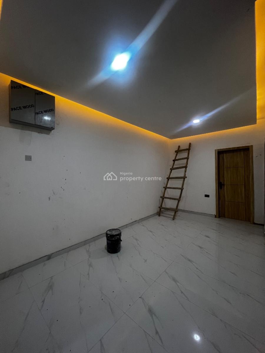 Newly Built 2 Bedroom Apartments, Yaba, Lagos, Flat / Apartment for Rent