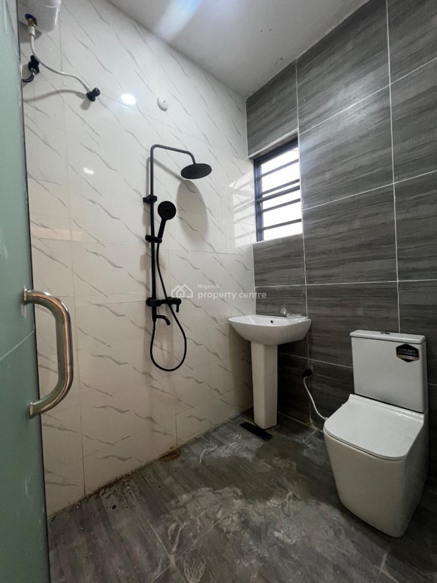 Newly Built 2 Bedroom Apartments, Yaba, Lagos, Flat / Apartment for Rent