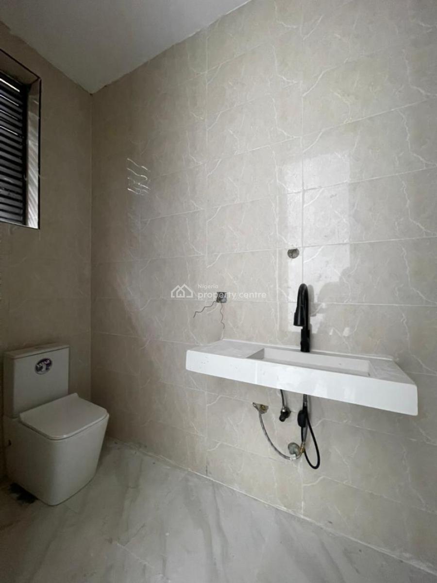 Lovely 3 Bedroom Serviced Apartment with an Elevator, Gym, Pool, Freedom Way, Lekki Phase 1, Lekki, Lagos, Flat / Apartment for Sale