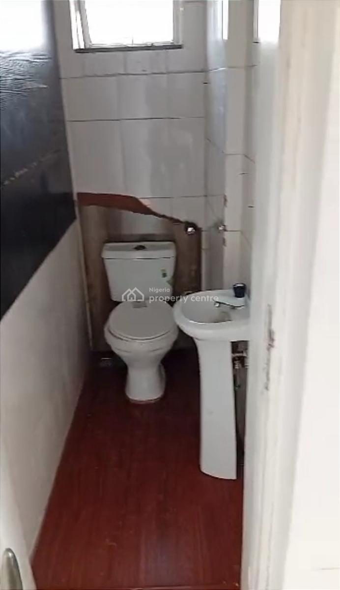 50 Sqm Open Floor First Floor with Toilet, See Through Glass, Durosinmi Etti Drive, Lekki Phase 1, Lekki, Lagos, Plaza / Complex / Mall for Rent