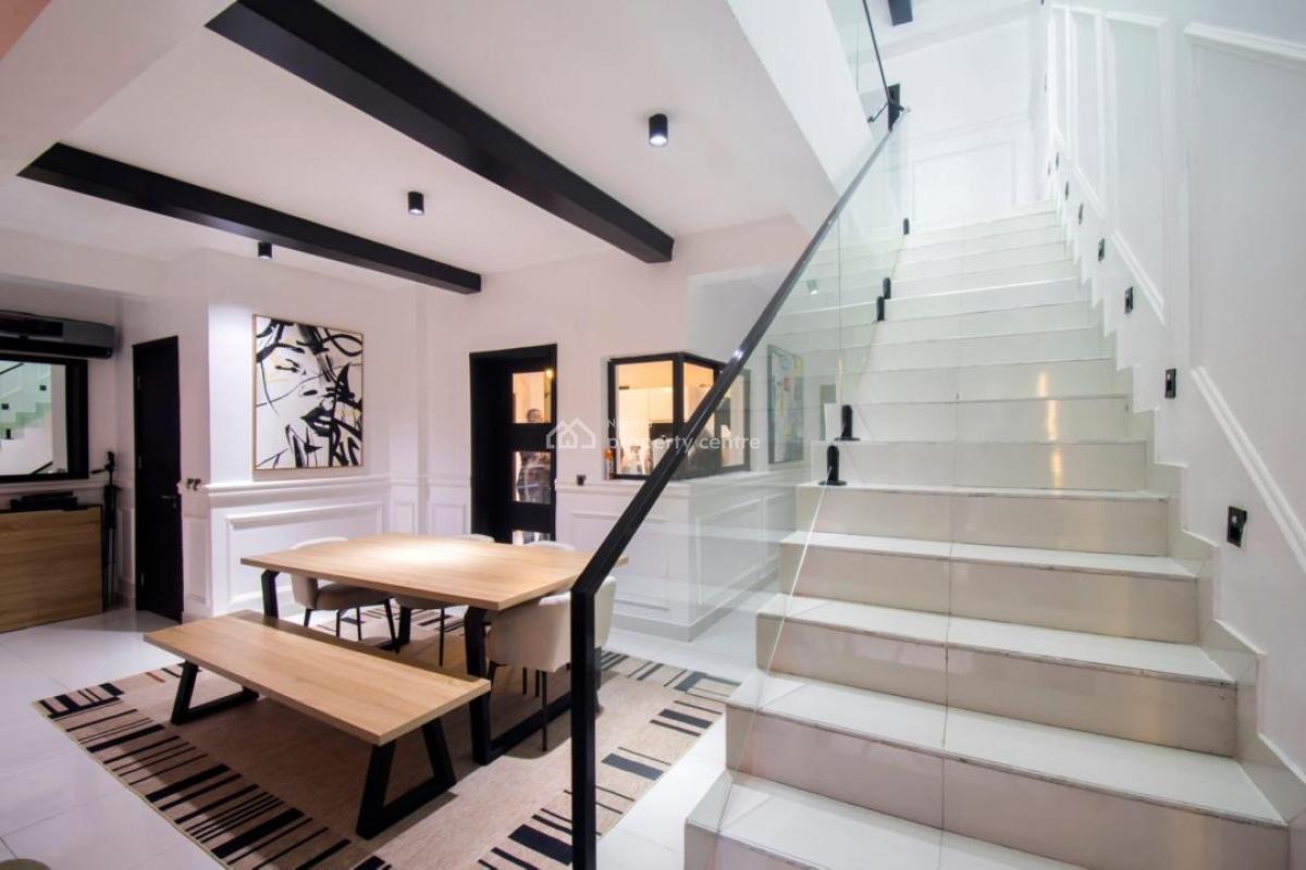 Fully Furnished 3 Bedroom Maisonette, Lekki Phase 1, Lekki, Lagos, Flat / Apartment for Rent