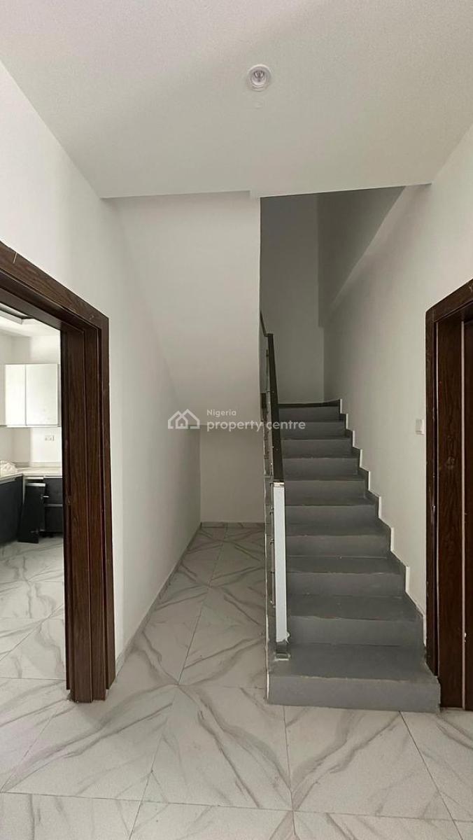 Luxury 4 Bedrooms, Ikota, Lekki, Lagos, Terraced Duplex for Sale