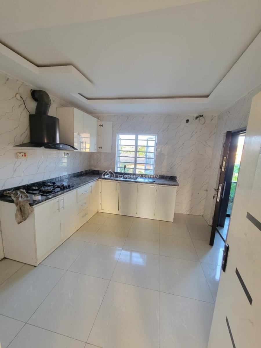 Luxury Standard Ensuit 2 Bedroom Apartment Up Floor, Badore, Ajah, Lagos, Flat / Apartment for Rent