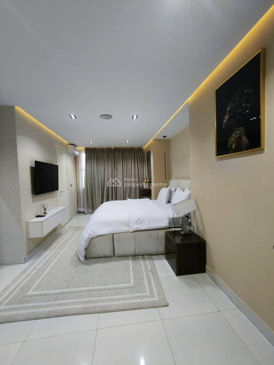 Luxury 2 Bedroom Maisonette in a Service Estate, Lekki Phase 1, Lekki, Lagos, Flat / Apartment for Rent