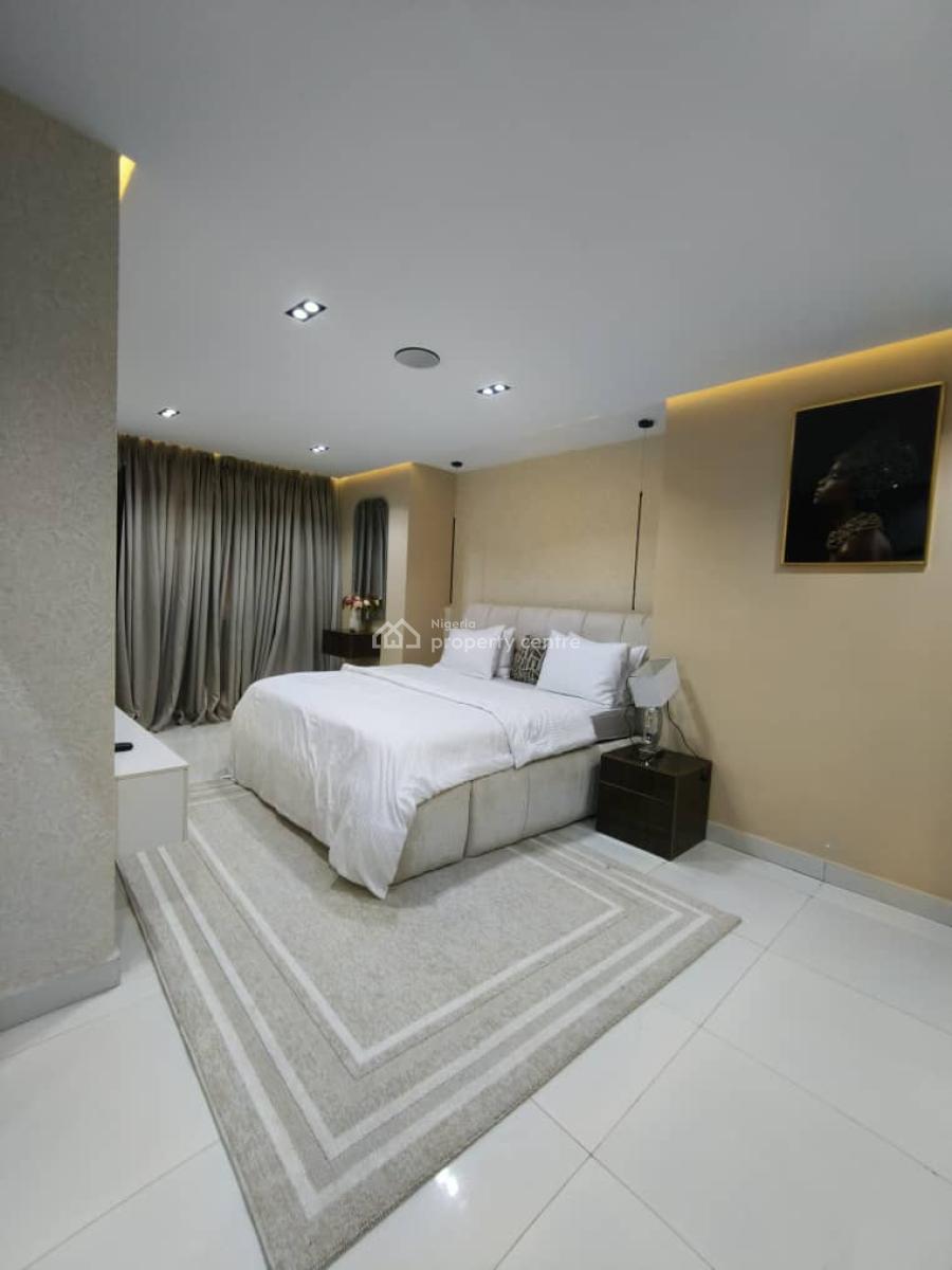 Luxury 2 Bedroom Maisonette in a Service Estate, Lekki Phase 1, Lekki, Lagos, Flat / Apartment for Rent