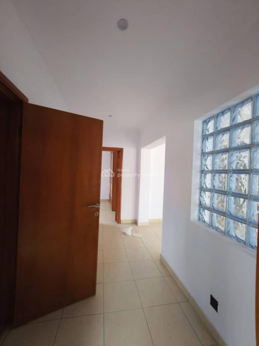 Luxury Serviced 3 Bedroom Apartment Plus Bq on Ground Floor, Lekki Phase 1, Lekki, Lagos, Flat / Apartment for Rent