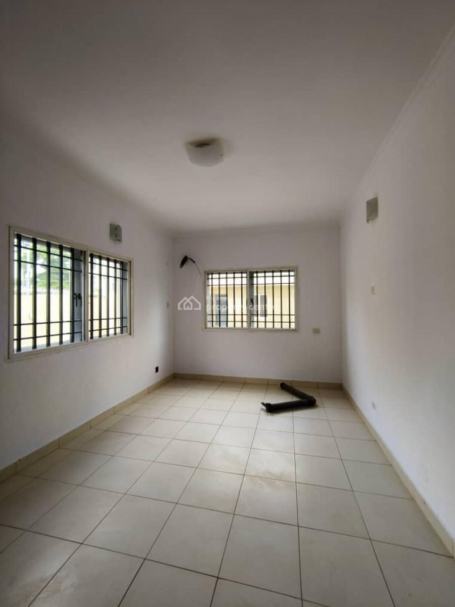 Luxury Serviced 3 Bedroom Apartment Plus Bq on Ground Floor, Lekki Phase 1, Lekki, Lagos, Flat / Apartment for Rent