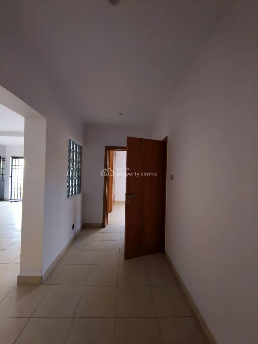 Luxury Serviced 3 Bedroom Apartment Plus Bq on Ground Floor, Lekki Phase 1, Lekki, Lagos, Flat / Apartment for Rent