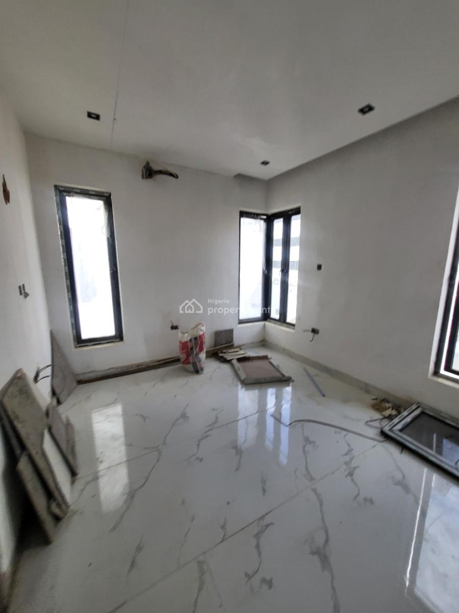 Luxurious Self Compound 4bed Semi Detached Duplex with Pool , 2room Bq, Lekki Phase 1, Lekki, Lagos, Semi-detached Duplex for Sale