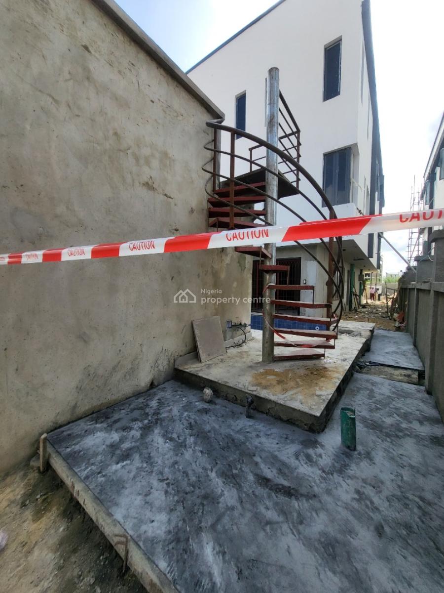Luxurious Self Compound 4bed Semi Detached Duplex with Pool , 2room Bq, Lekki Phase 1, Lekki, Lagos, Semi-detached Duplex for Sale