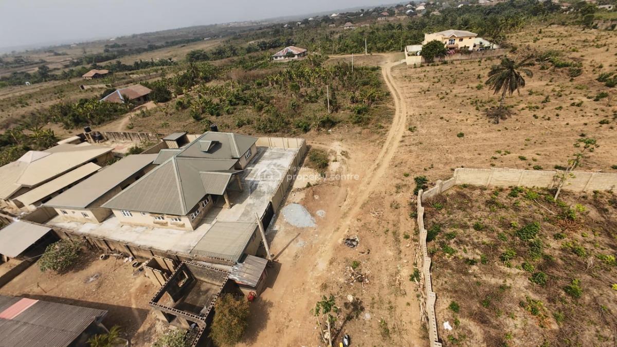 Gbajumos Court Inside Omituntun Estate, Omituntun Estate Ajoda New Town, Ibadan, Oyo, Mixed-use Land for Sale