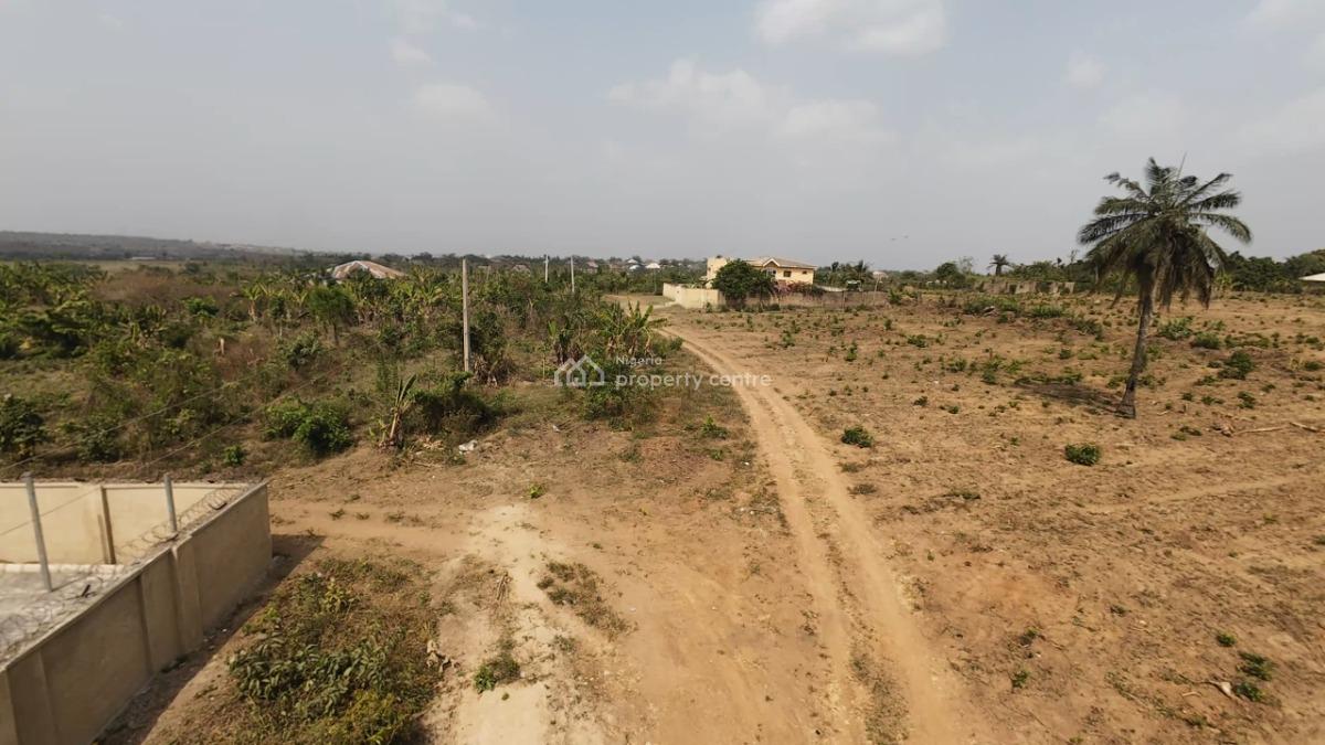 Gbajumos Court Inside Omituntun Estate, Omituntun Estate Ajoda New Town, Ibadan, Oyo, Mixed-use Land for Sale