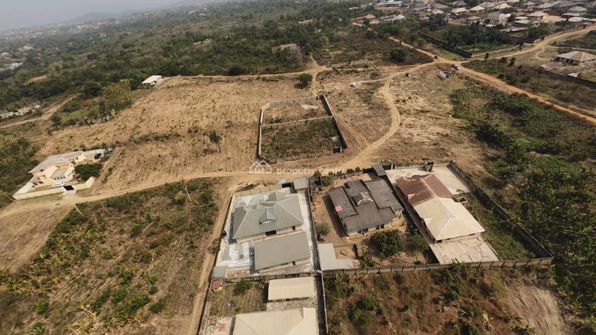 Gbajumos Court Inside Omituntun Estate, Omituntun Estate Ajoda New Town, Ibadan, Oyo, Mixed-use Land for Sale