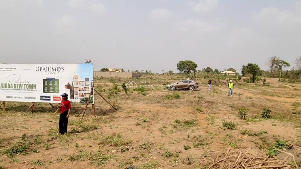 Gbajumos Court Inside Omituntun Estate, Omituntun Estate Ajoda New Town, Ibadan, Oyo, Mixed-use Land for Sale