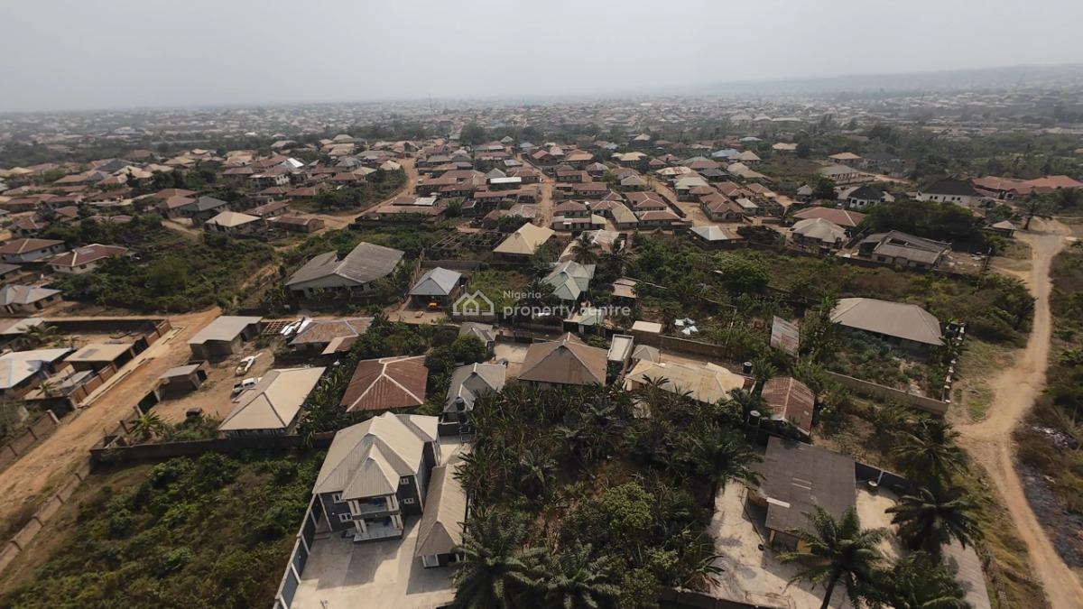 Buy and Estate Land in Gbajumos Court, Omituntun Estate, Inside Omituntun Estate, Ajoda New Town, Ibadan, Oyo, Mixed-use Land for Sale