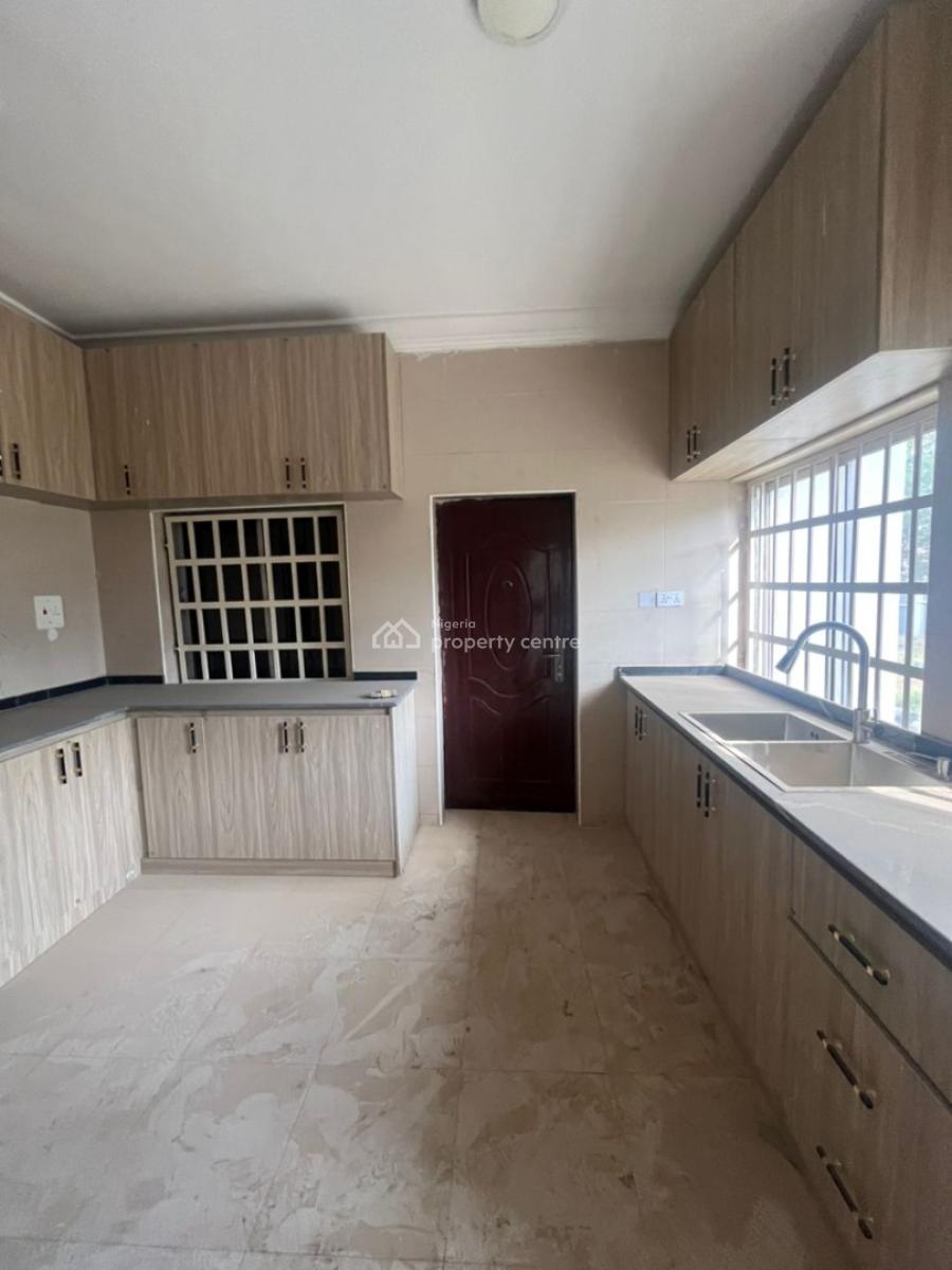 8bedroom Fully Detached Duplex with 2rooms Guest Chalet and a Basement, Asokoro District, Abuja, Detached Duplex for Rent