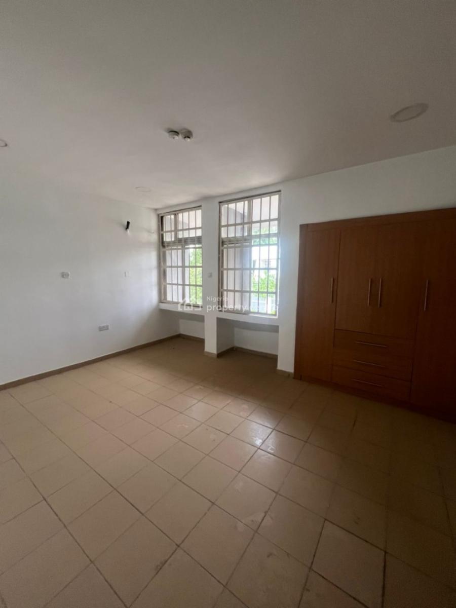 8bedroom Fully Detached Duplex with 2rooms Guest Chalet and a Basement, Asokoro District, Abuja, Detached Duplex for Rent