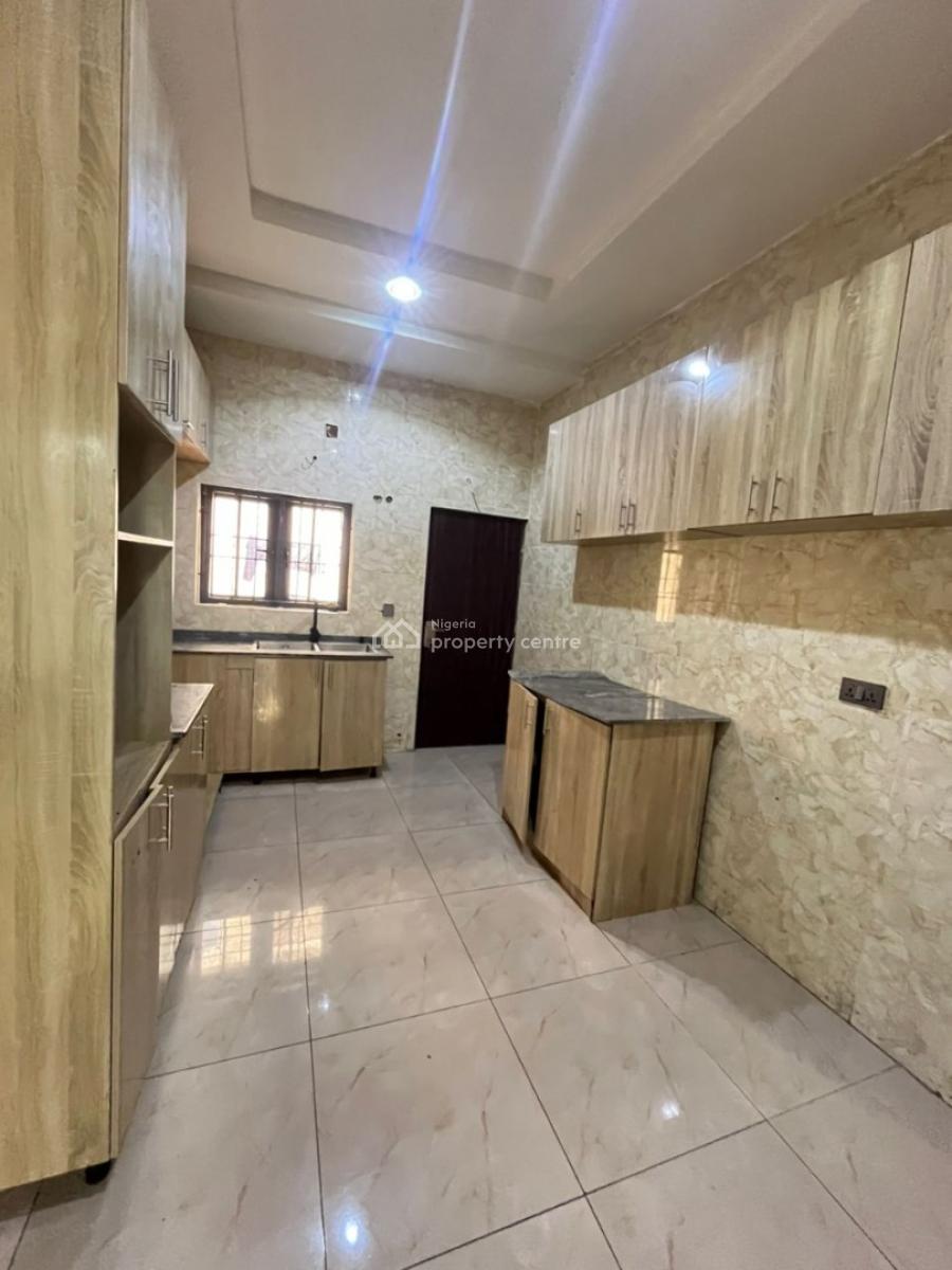 Sweet 4 Bedroom Terrace Duplex with a Bq, Guzape District, Abuja, Terraced Duplex for Rent