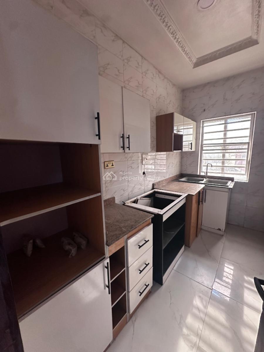 Luxury 2bedroom Flat, Road 1, Ologolo, Lekki, Lagos, Flat / Apartment for Rent