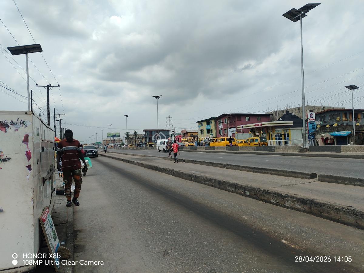 Land with Bungalow, Along Ikorodu Road, Ketu, Lagos, Mixed-use Land for Sale