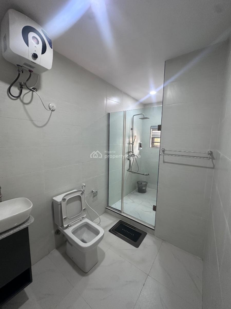 Luxury 3bedroom Penthouse, Brandnew, in a Gated Estate, Ologolo, Lekki, Lagos, Flat / Apartment for Rent