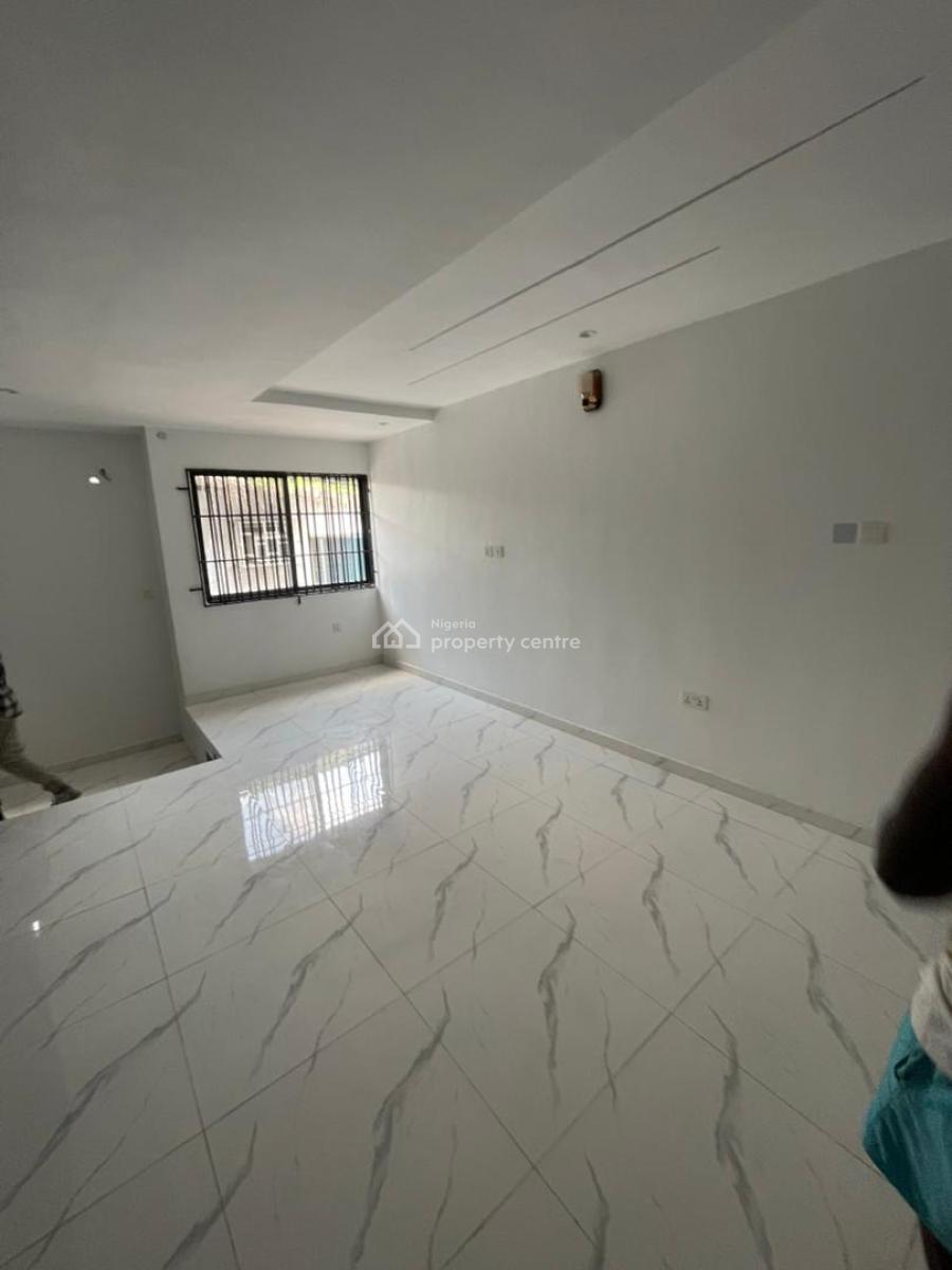 Luxurious 4 Bedroom Duplex with 2 Bq, Surulere, Adeniran Ogunsanya, Surulere, Lagos, Detached Duplex for Rent