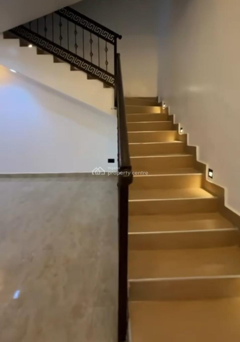 4 Bedrooms Terrace Duplex* (nb : No Bq But Very Spacious) in Gaduwa, Gaduwa, Abuja, Terraced Duplex for Sale
