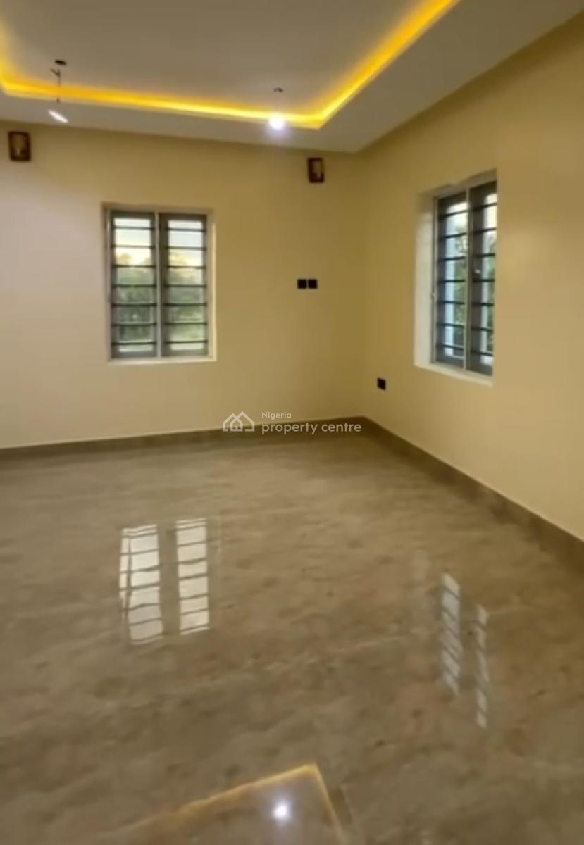 4 Bedrooms Terrace Duplex* (nb : No Bq But Very Spacious) in Gaduwa, Gaduwa, Abuja, Terraced Duplex for Sale