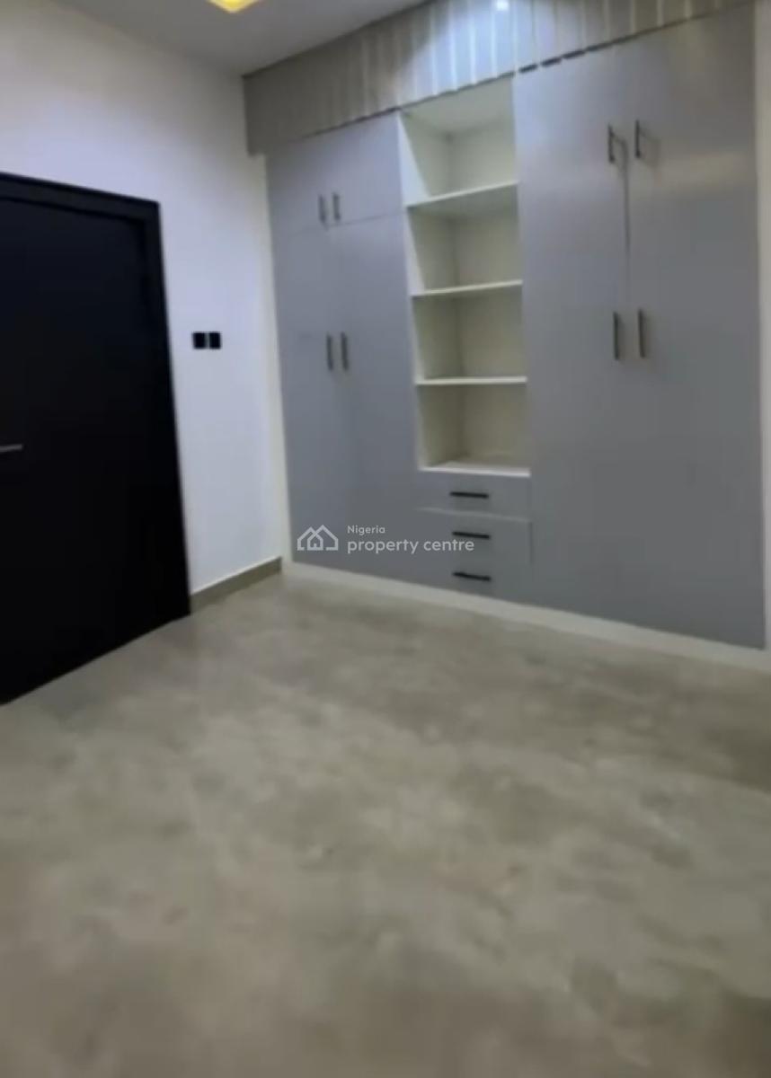 4 Bedrooms Terrace Duplex* (nb : No Bq But Very Spacious) in Gaduwa, Gaduwa, Abuja, Terraced Duplex for Sale