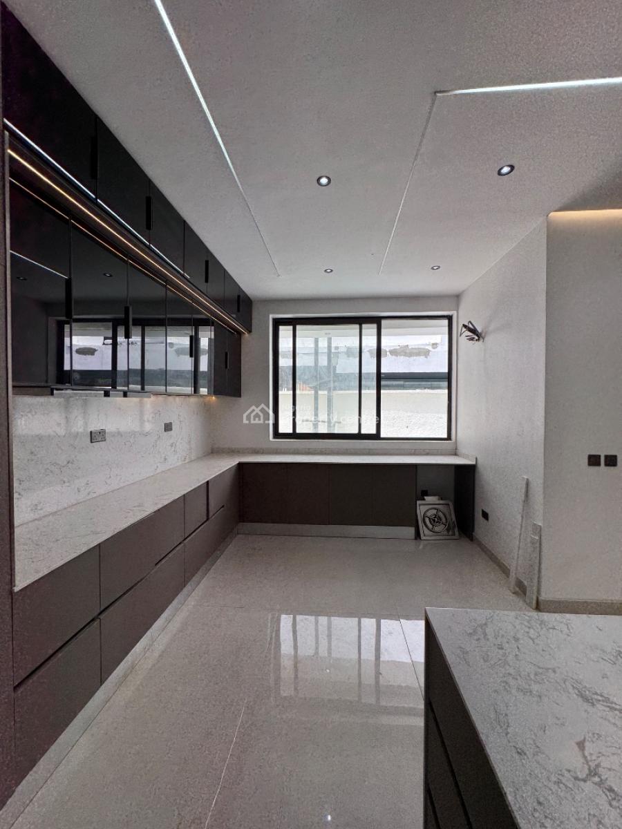 Prestigious 6 Bedroom Villa with Private Elevator, Swimming Pool, 2bq, Lekki Phase 1, Lekki, Lagos, Detached Duplex for Sale