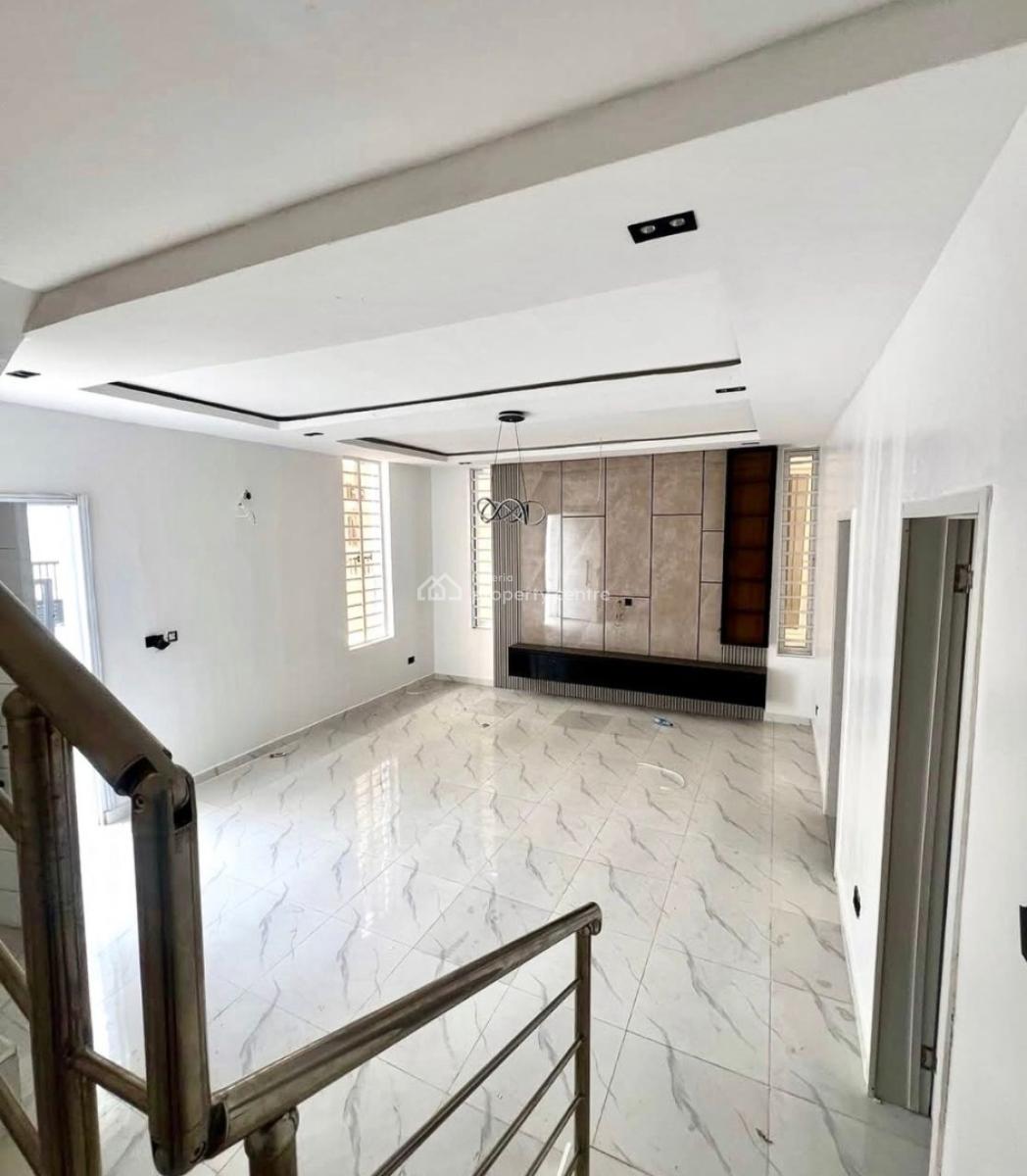 Elegant 4-bedroom Semi-detached Duplex with Bq, Ikota, Lekki, Lagos, Semi-detached Duplex for Rent