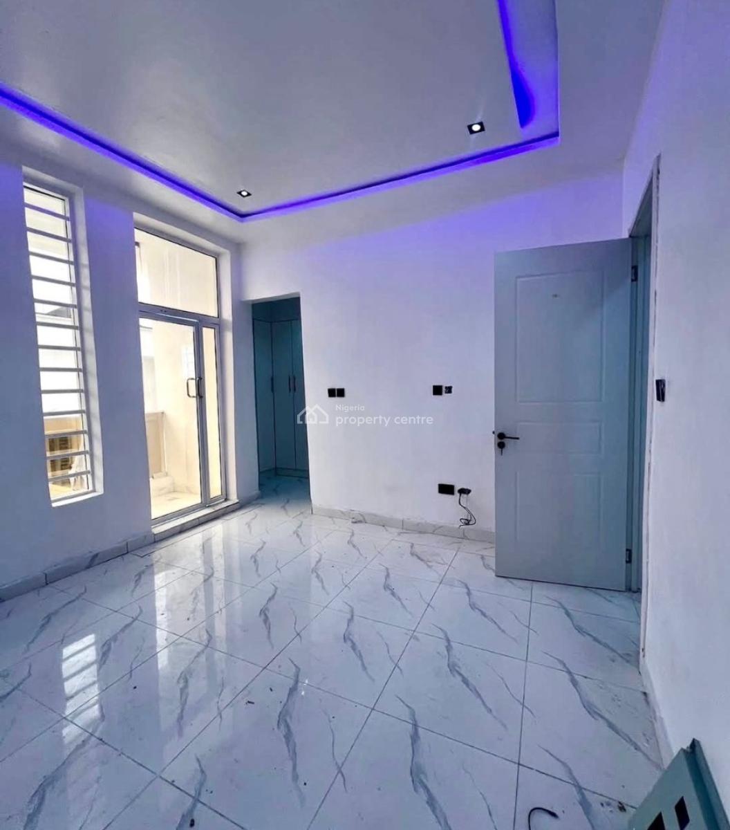 Elegant 4-bedroom Semi-detached Duplex with Bq, Ikota, Lekki, Lagos, Semi-detached Duplex for Rent