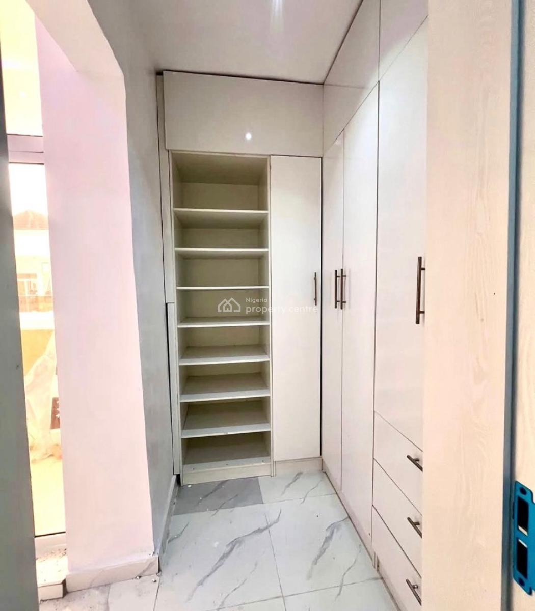 Elegant 4-bedroom Semi-detached Duplex with Bq, Ikota, Lekki, Lagos, Semi-detached Duplex for Rent