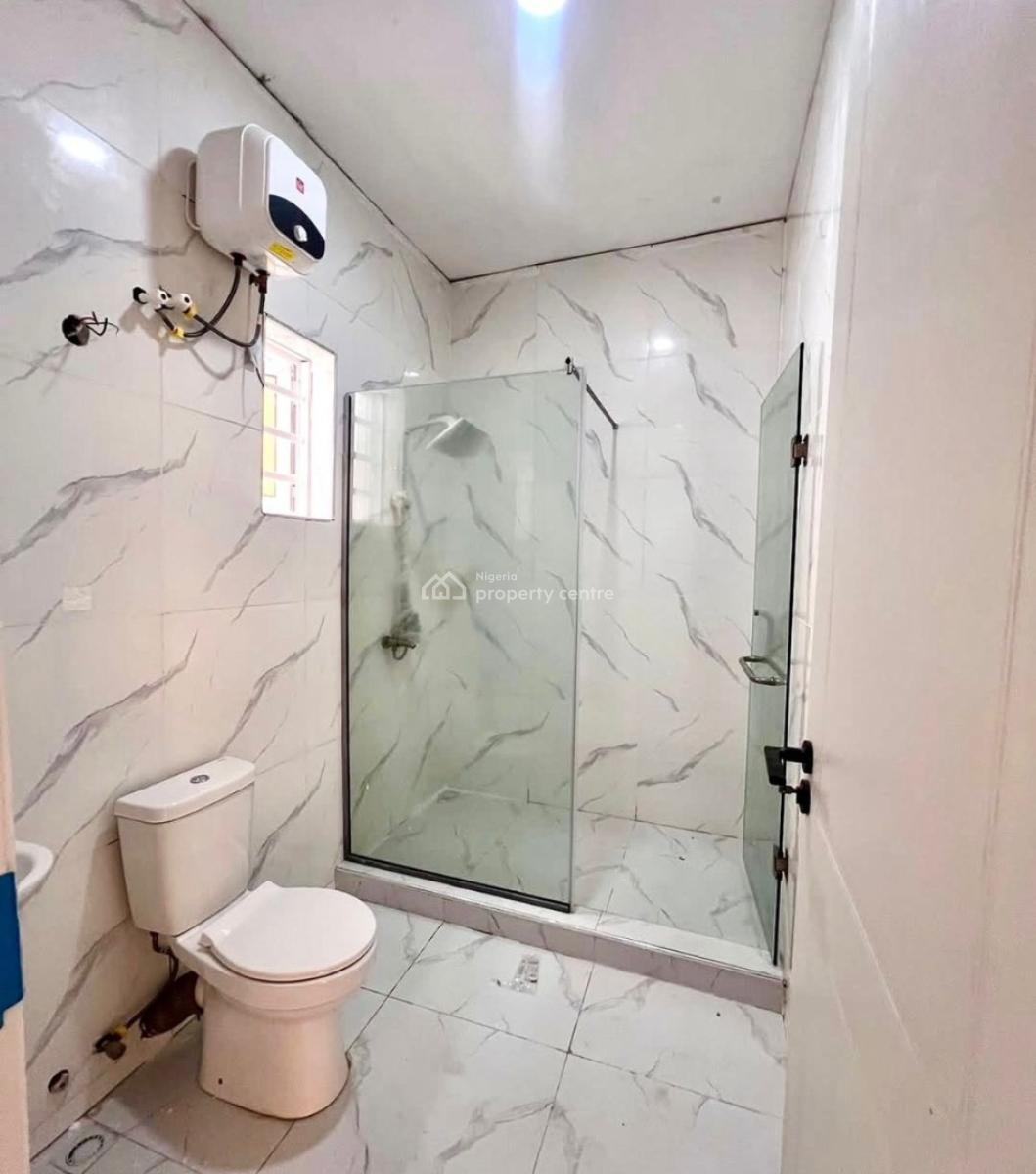 Elegant 4-bedroom Semi-detached Duplex with Bq, Ikota, Lekki, Lagos, Semi-detached Duplex for Rent